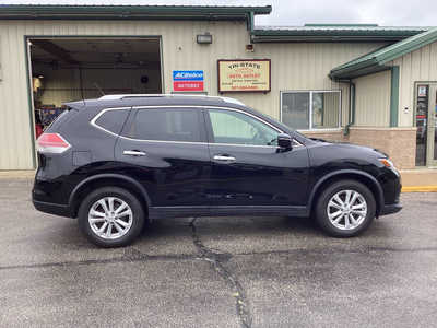2015 Nissan Rogue, $10990. Photo 5
