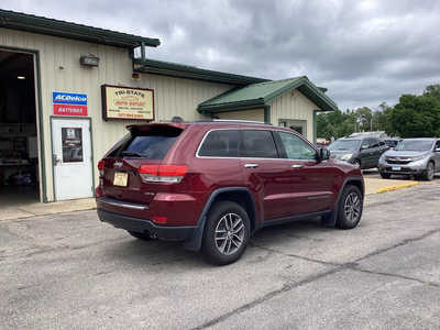 2018 Jeep Grand Cherokee, $15990. Photo 5