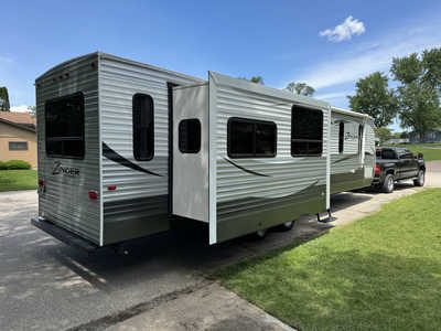 2017 Crossroads Rv ZINGER SERIES, $18990. Photo 3