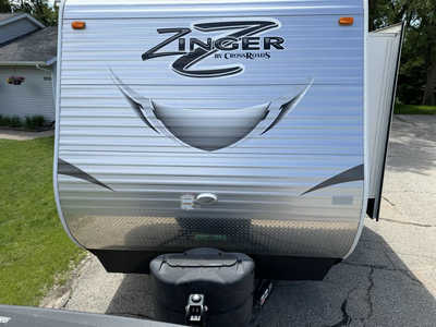 2017 Crossroads Rv ZINGER SERIES, $18990. Photo 8