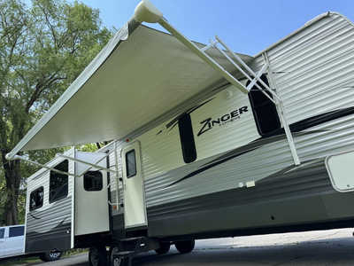 2017 Crossroads Rv ZINGER SERIES, $18990. Photo 9