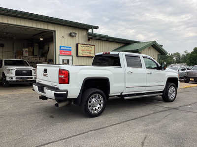 2017 GMC 2500 Crew Cab, $41990. Photo 4