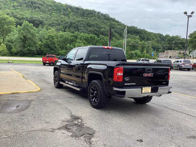2017 GMC 1500 Crew Cab, $25990. Photo 4
