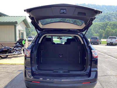 2017 Chevrolet Traverse, $16990. Photo 9