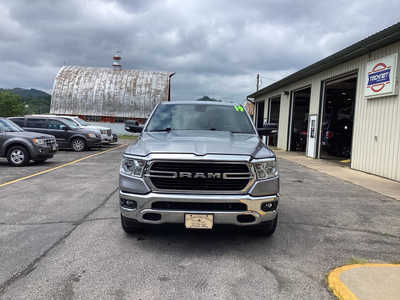 2019 RAM 1500 Crew Cab, $22990. Photo 3