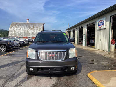2011 GMC Yukon, $6990. Photo 3
