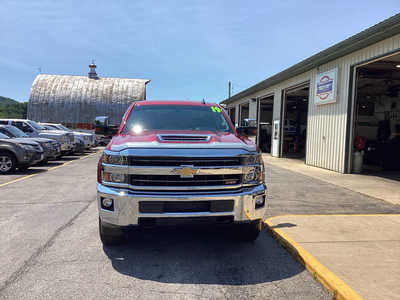 2019 Chevrolet 2500 Crew Cab, $46990. Photo 9
