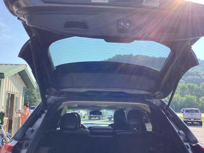 2017 Jeep Cherokee, $11990. Photo 7
