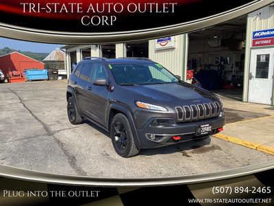 2017 Jeep Cherokee, $11990. Photo 1