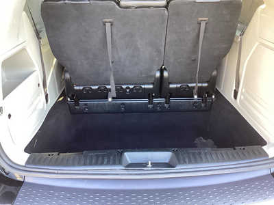 2017 Dodge Caravan, Grand, $11990. Photo 11
