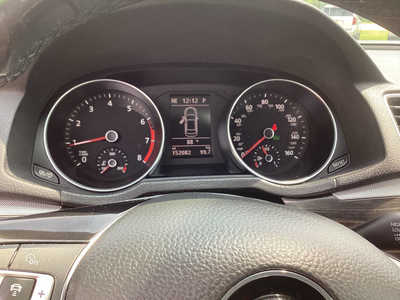 2016 Volkswagen Passat, $7990. Photo 10