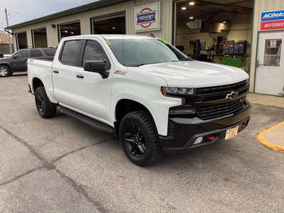 2021 Chevrolet 1500 Crew Cab, $33990. Photo 2