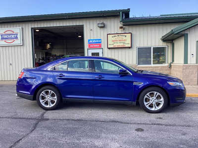 2013 Ford Taurus, $4990. Photo 3