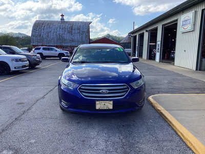 2013 Ford Taurus, $4990. Photo 4