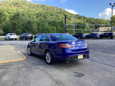 2013 Ford Taurus, $4990. Photo 5