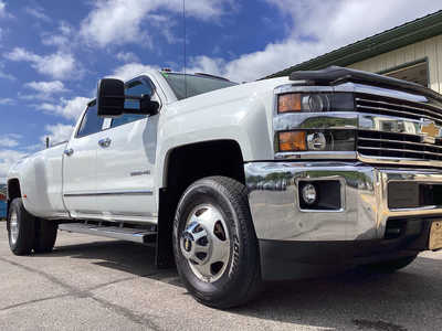 2015 Chevrolet 3500 Crew Cab, $37990. Photo 11