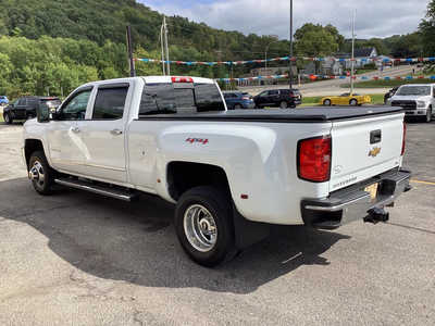 2015 Chevrolet 3500 Crew Cab, $37990. Photo 7