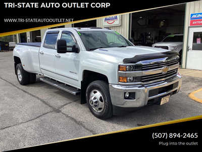 2015 Chevrolet 3500 Crew Cab, $37990. Photo 1