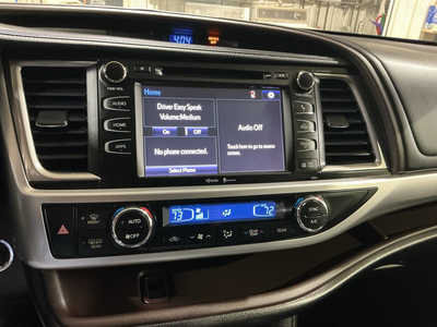 2015 Toyota Highlander, $18990. Photo 12