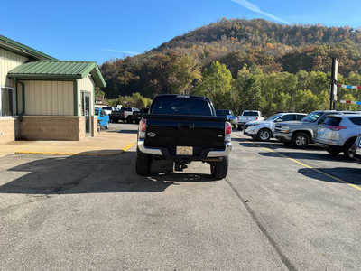 2022 Toyota Tacoma, $34990. Photo 7