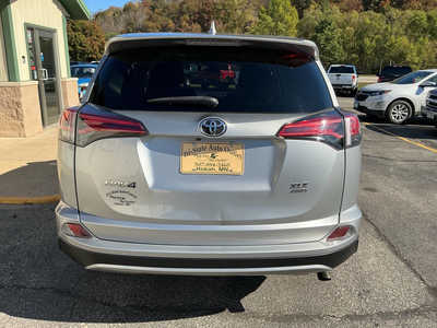 2018 Toyota RAV4, $18990. Photo 10