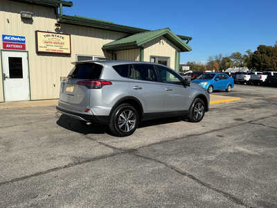 2018 Toyota RAV4, $18990. Photo 5