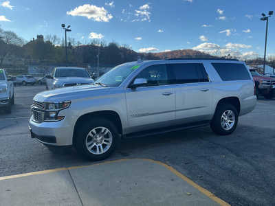 2019 Chevrolet Suburban, $25990. Photo 9