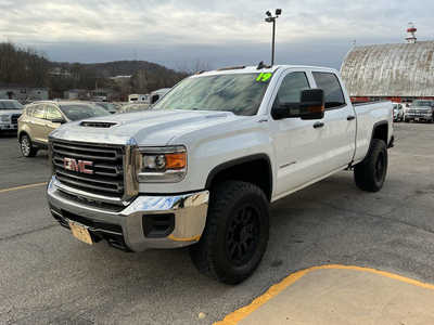 2019 GMC 2500 Crew Cab, $37990. Photo 10