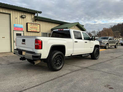 2019 GMC 2500 Crew Cab, $37990. Photo 6
