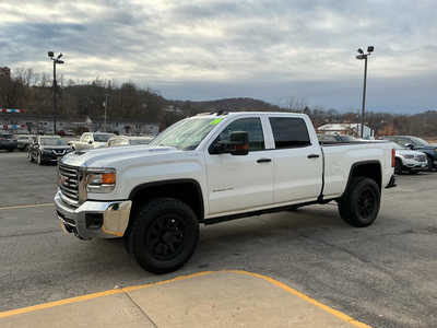 2019 GMC 2500 Crew Cab, $37990. Photo 9