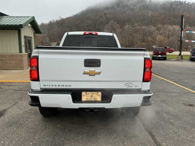 2017 Chevrolet 1500 Crew Cab, $25990. Photo 10