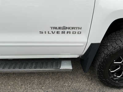 2017 Chevrolet 1500 Crew Cab, $25990. Photo 12