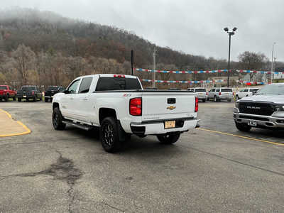 2017 Chevrolet 1500 Crew Cab, $25990. Photo 7