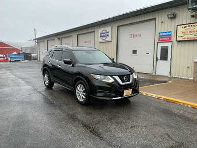 2020 Nissan Rogue, $13990. Photo 2