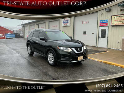 2020 Nissan Rogue, $13990. Photo 1