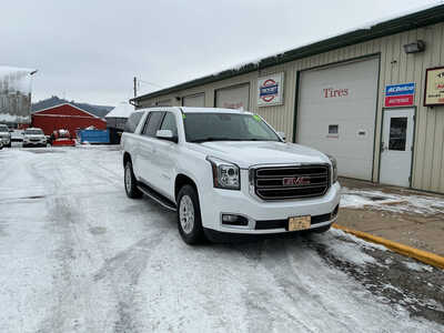 2019 GMC Yukon XL, $24990. Photo 2