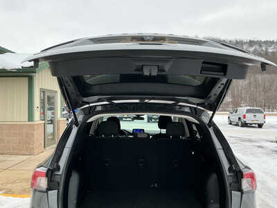 2022 Ford Escape, $18990. Photo 11