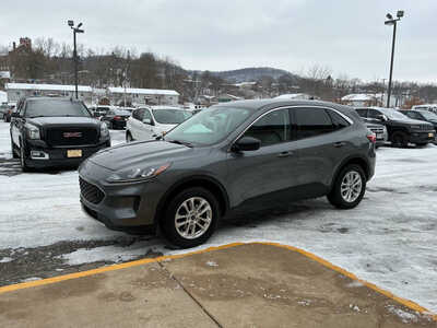 2022 Ford Escape, $18990. Photo 8