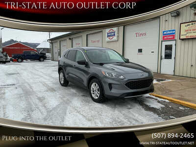 2022 Ford Escape, $18990. Photo 1