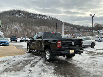 2019 RAM 1500 Crew Cab, $27990. Photo 8
