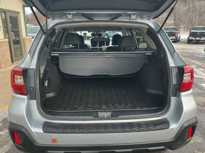 2019 Subaru Outback, $14990. Photo 11