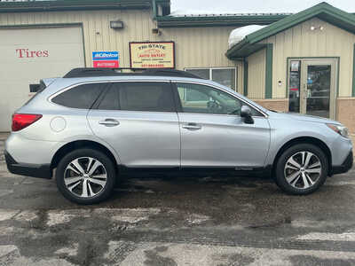 2019 Subaru Outback, $14990. Photo 7