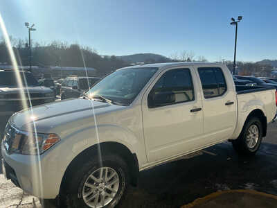 2017 Nissan Frontier, $15990. Photo 7