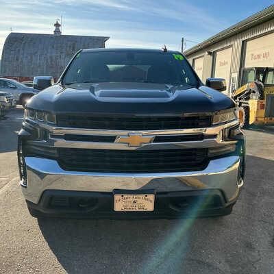 2019 Chevrolet 1500 Crew Cab, $24990. Photo 3