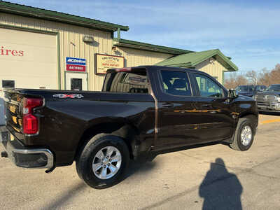 2019 Chevrolet 1500 Crew Cab, $24990. Photo 8