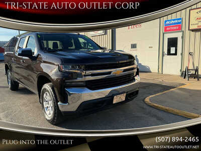 2019 Chevrolet 1500 Crew Cab, $24990. Photo 1