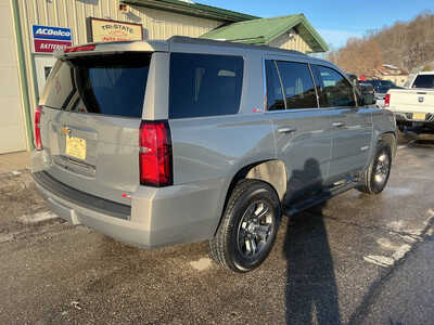 2017 Chevrolet Tahoe, $23990. Photo 3