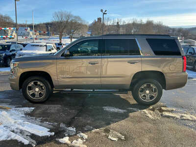 2017 Chevrolet Tahoe, $23990. Photo 6