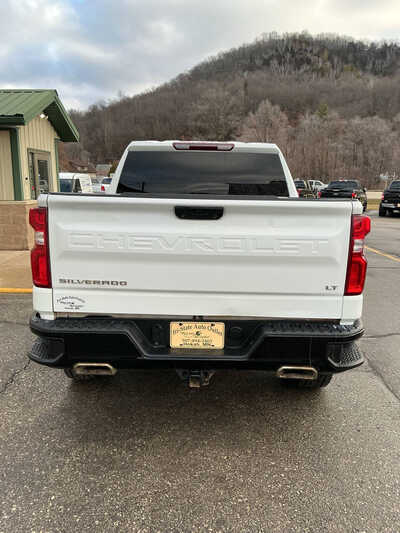 2023 Chevrolet 1500 Crew Cab, $36999. Photo 8