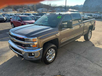 2015 Chevrolet 2500 Crew Cab, $35990. Photo 9
